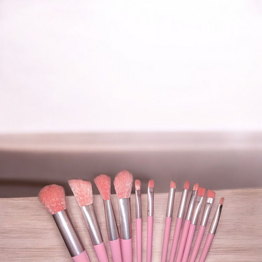 Set de 12 pinceaux de maquillage fantaisie – Rose