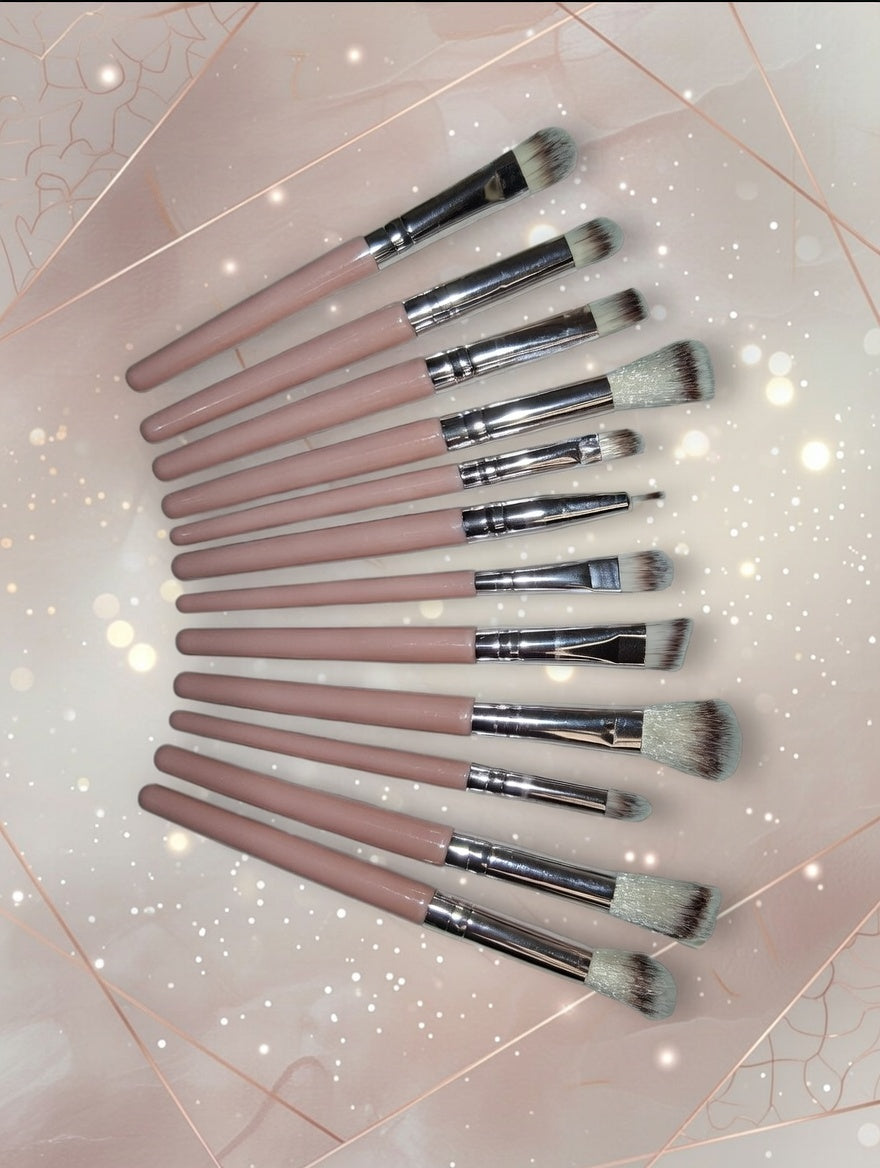 Set de pinceaux maquillage rose – 10 pièces🩷🎀