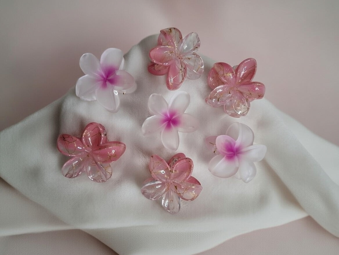 Lot de 7 barrettes à fleurs – 4 cm🩷🎀
