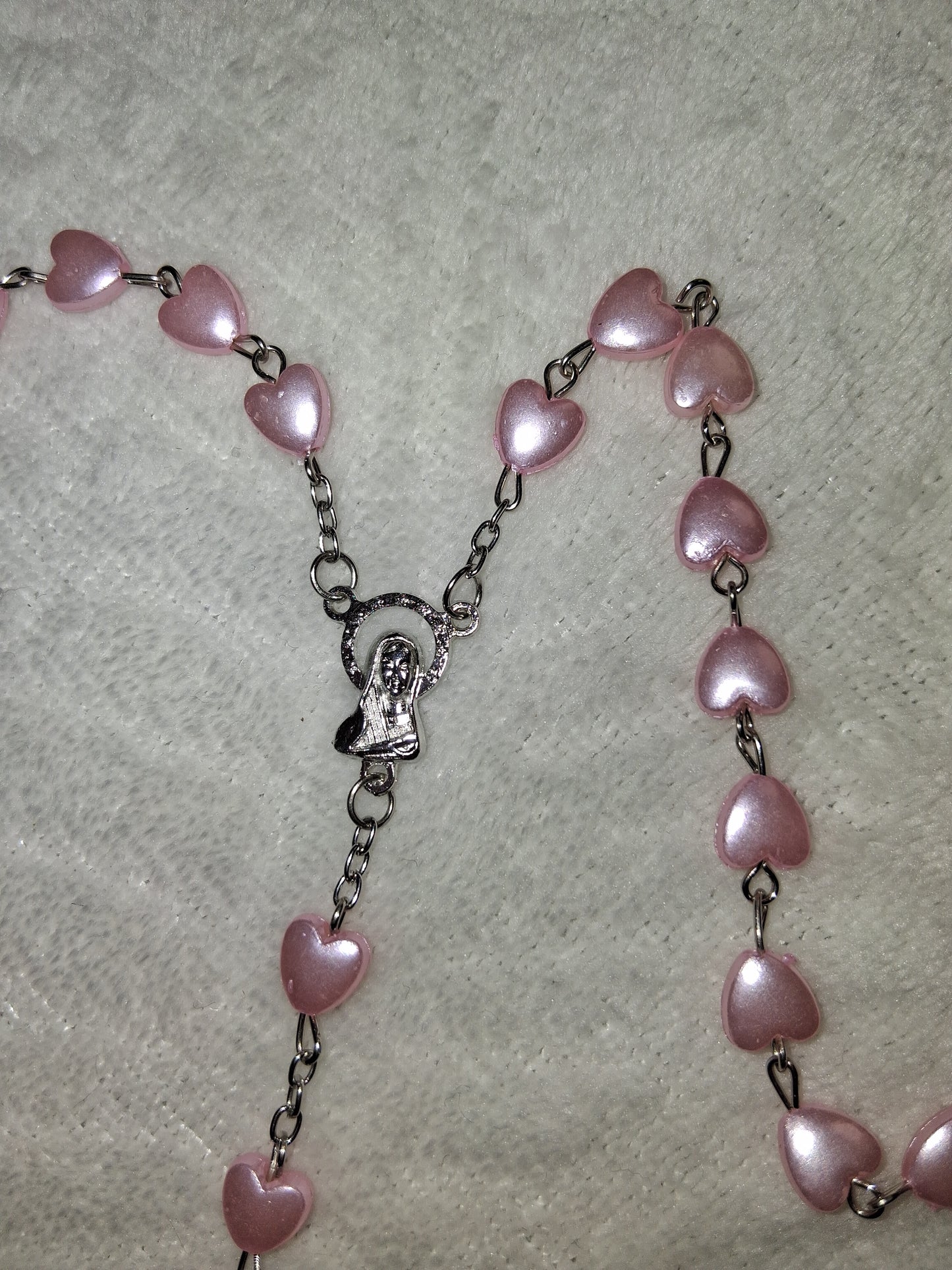 Chapelet rose perlé fantaisie – 54 cm🩷🎀
