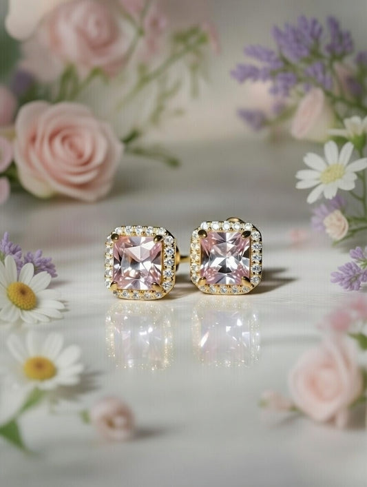 Boucles d’oreilles carrées dorées & cristal rose fantaisie 🩷🎀