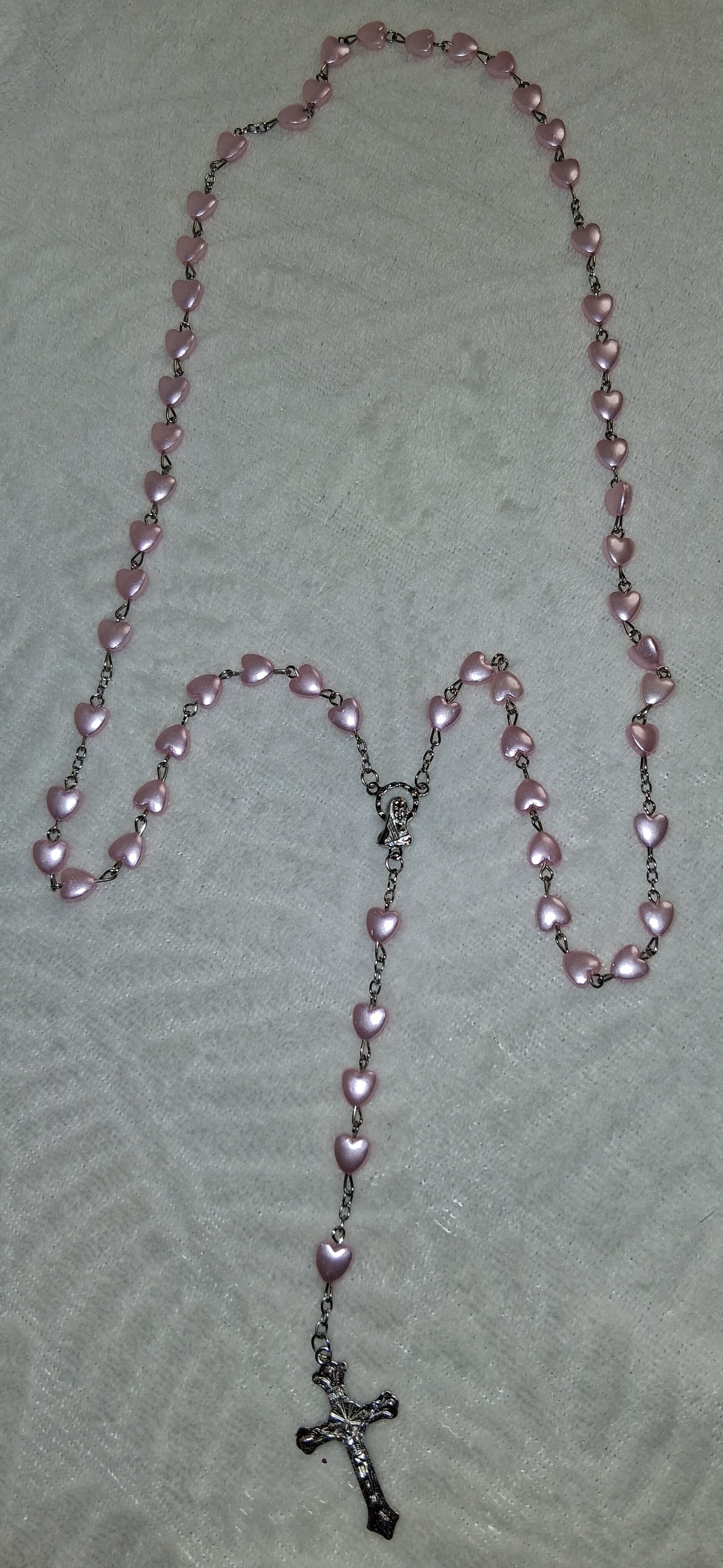 Chapelet rose perlé fantaisie – 54 cm🩷🎀